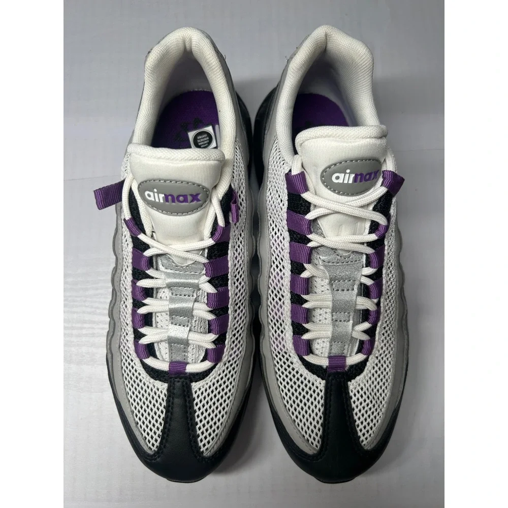 Nike details brand
