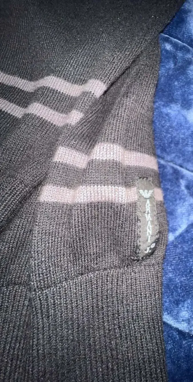 Armani Jeans versatile trim detailing