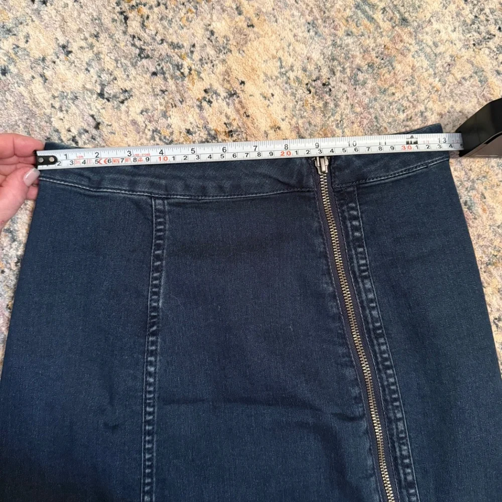 Free People This Way or That Dark Wash Denim Mini Skirt sz 4