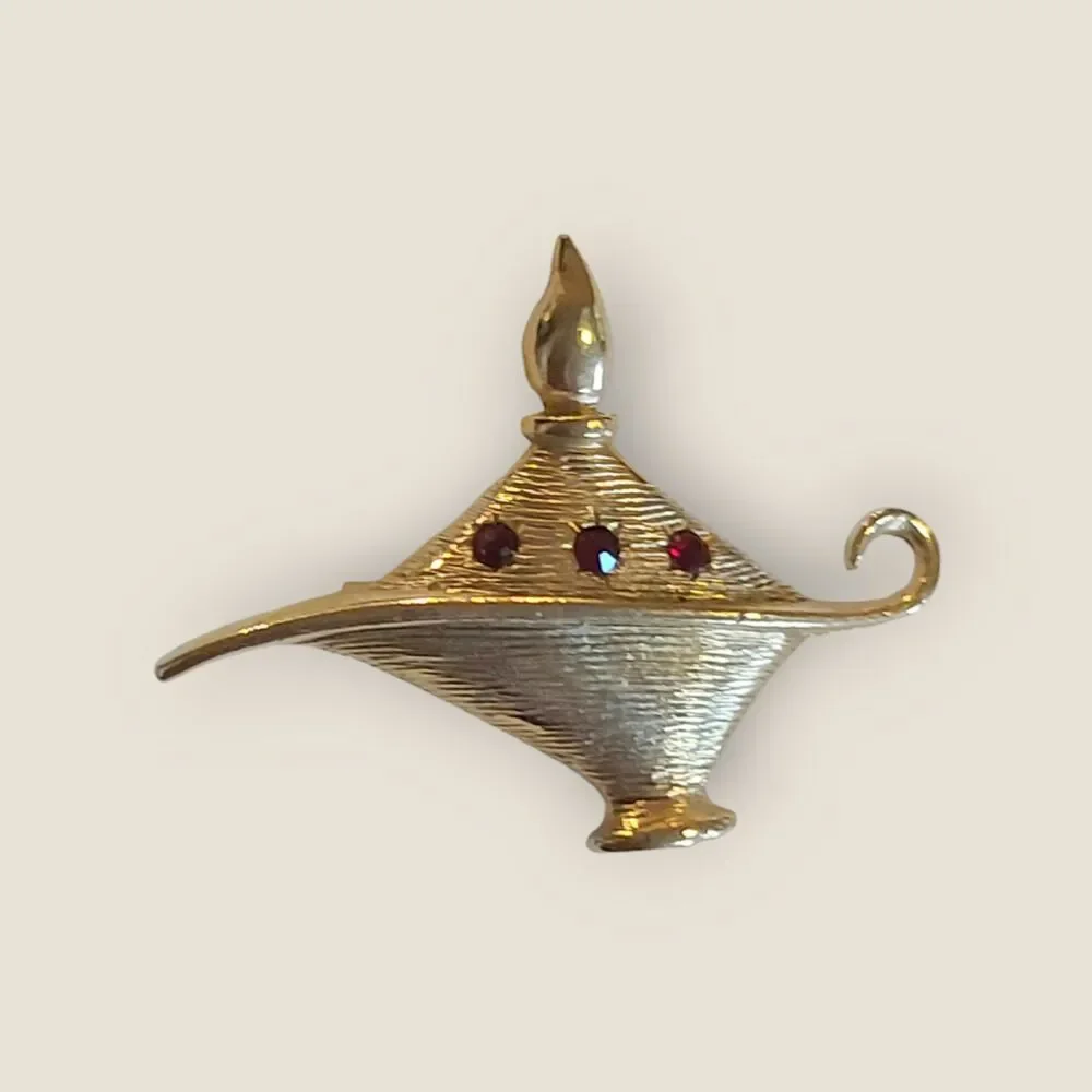 Vintage Gold Tone Red Crystal Genie Oil Lamp Pin Estate