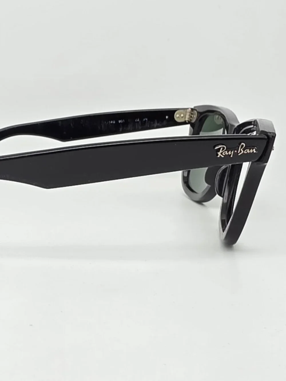 Ray-Ban this listing