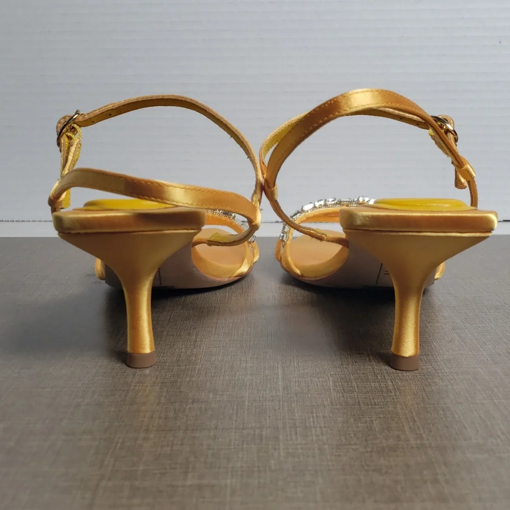 Deltan elegant eye