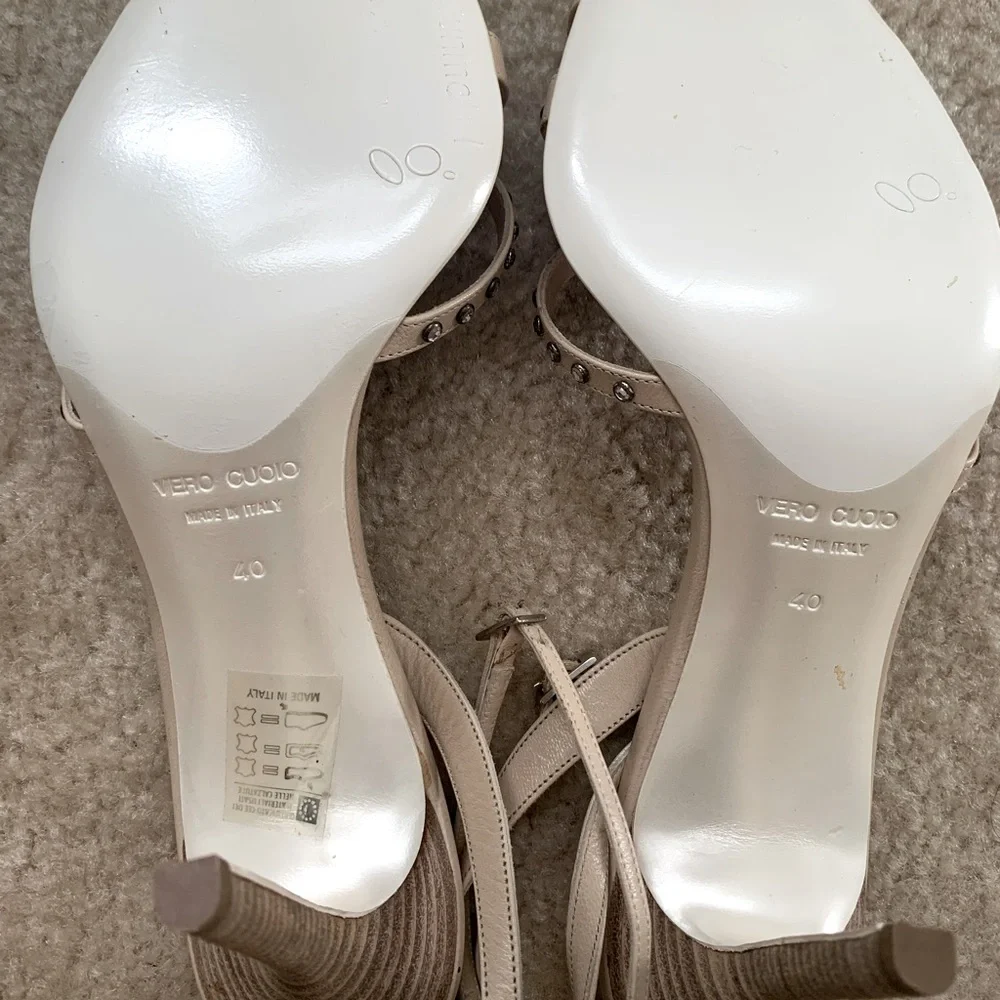 Neiman Marcus never worn