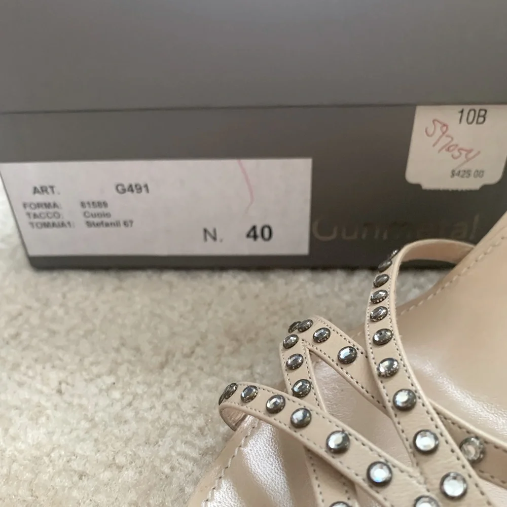 Neiman Marcus never worn