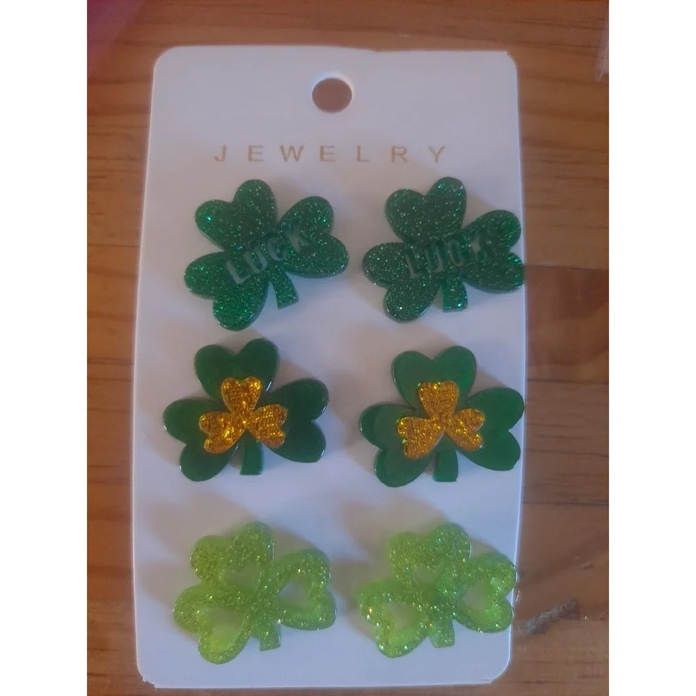St Patricks Day 3 Clover Design Dangle Acrylic Earrings Gradient Shades Of Green