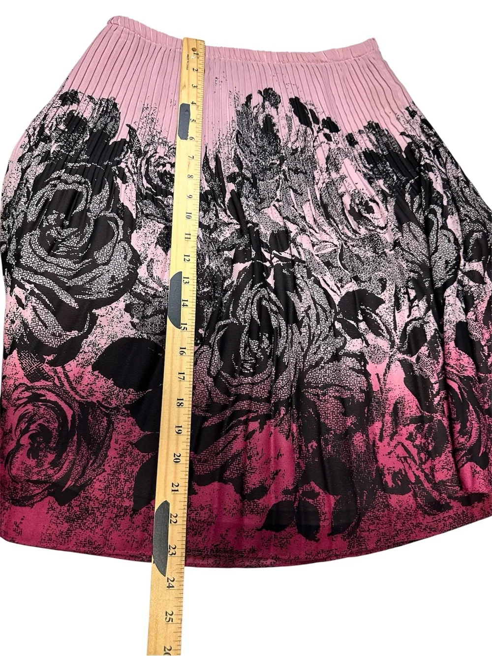 Sunny Leigh Pink to Black Ombre Floral Skater Skirt Lined Medium