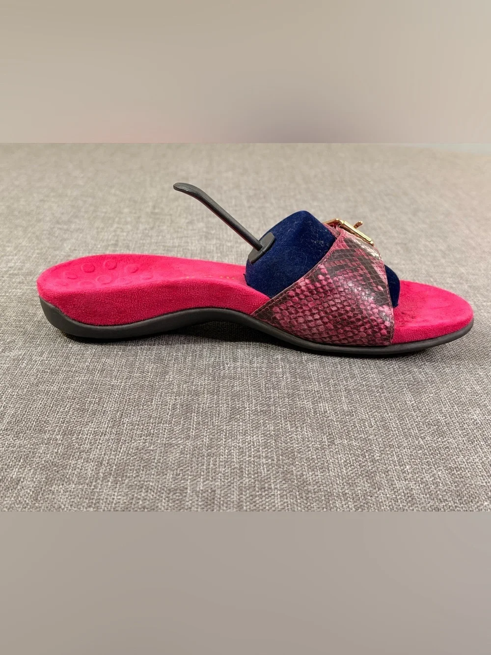 Vionic platform sandals