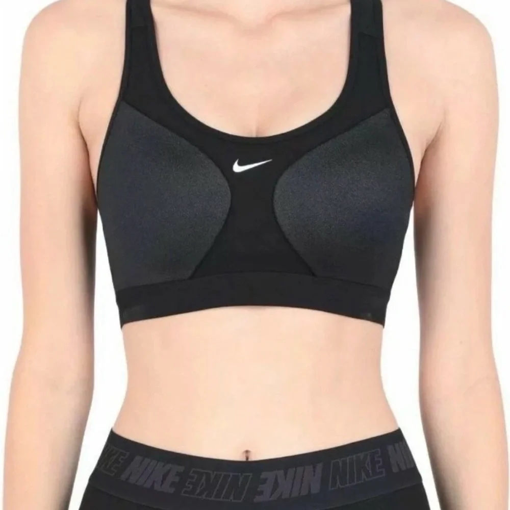 386. NWOT Nike Black Women Racerback Compression Sports Bra with Swoosh