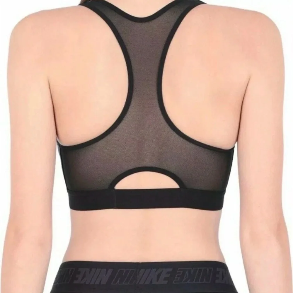 386. NWOT Nike Black Women Racerback Compression Sports Bra with Swoosh
