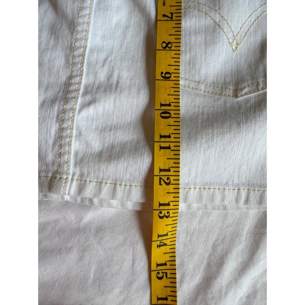 Levis pocket this