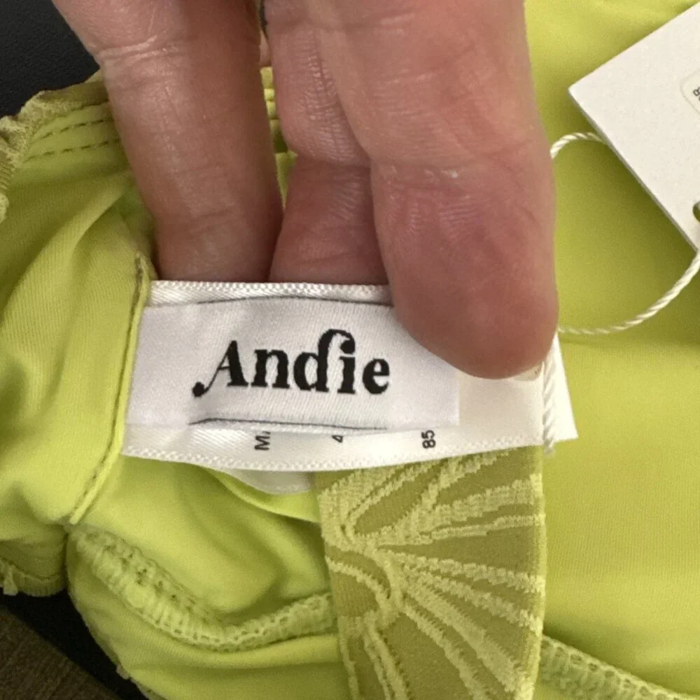 Andie‎ Women's XS Portofino Embossed Twist Bikini Top Daiquiri Green NWT 9566