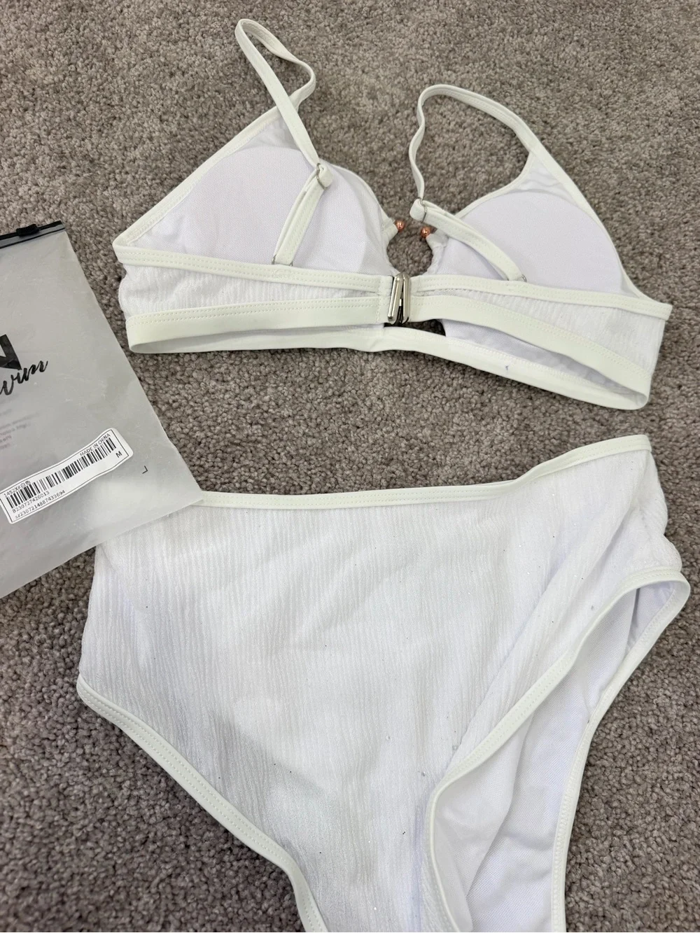 SHEIN minimal white
