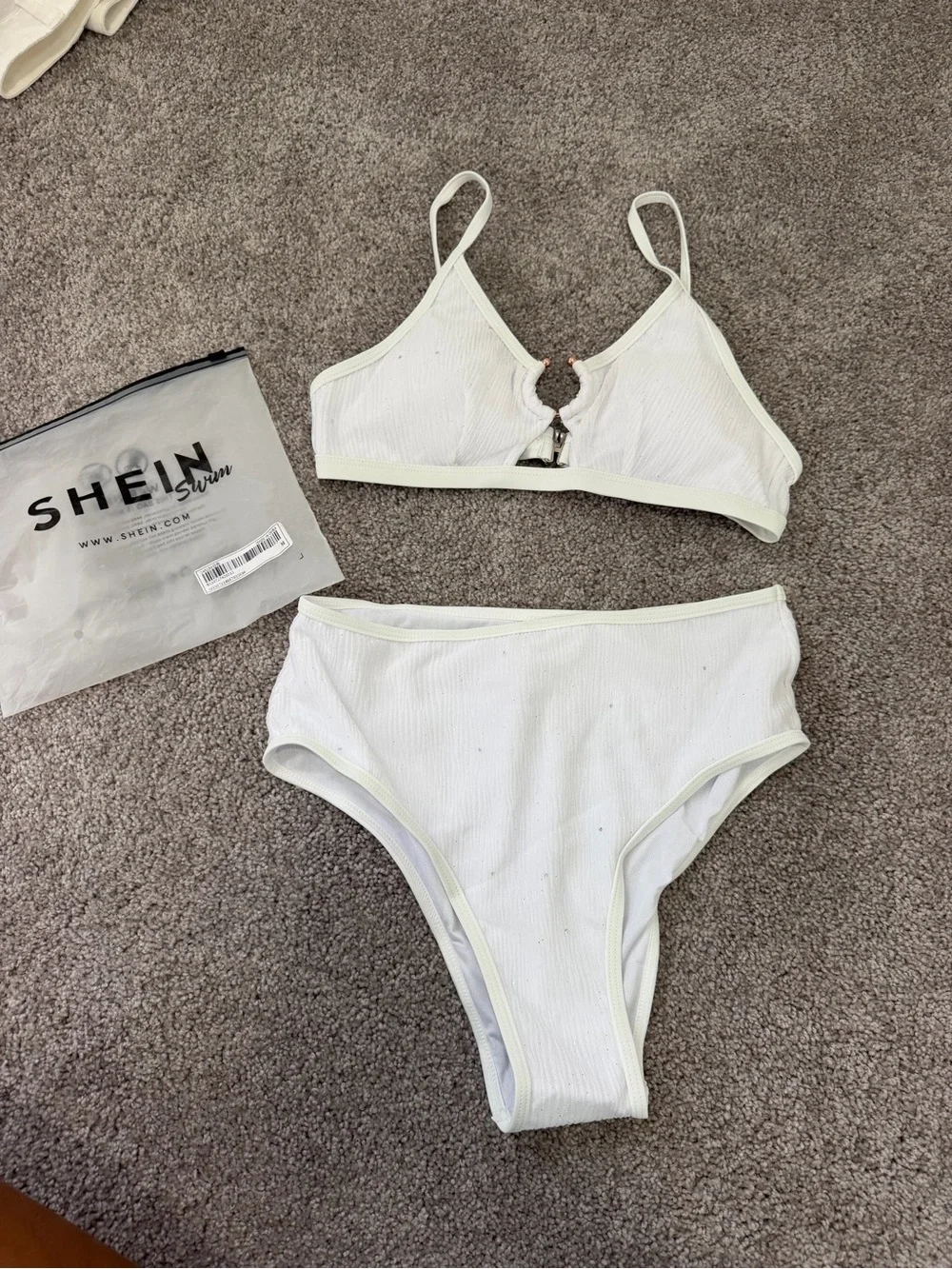 SHEIN minimal white