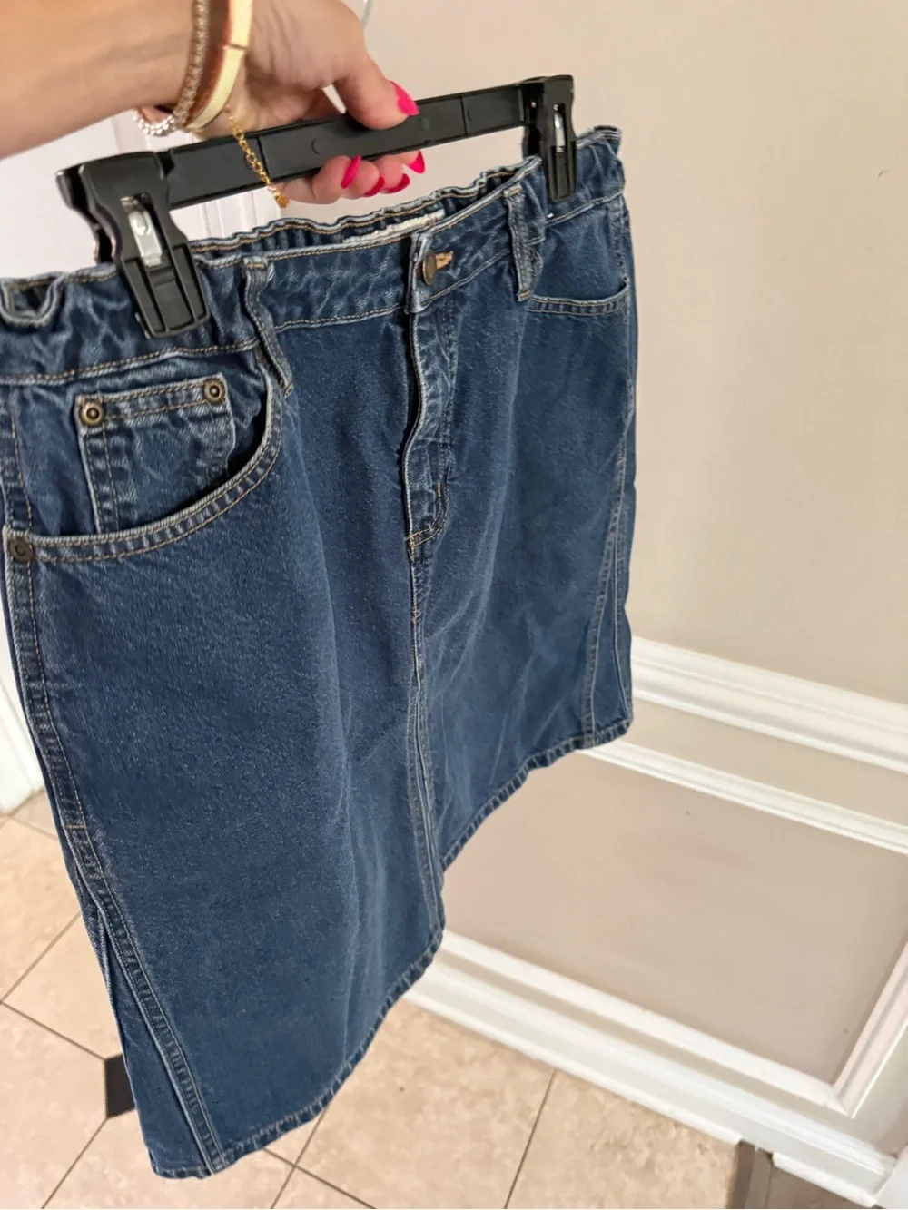 Women’s Classic Medium Wash Blue Denim Skirt Casual A-Line Size 14 Stretch
