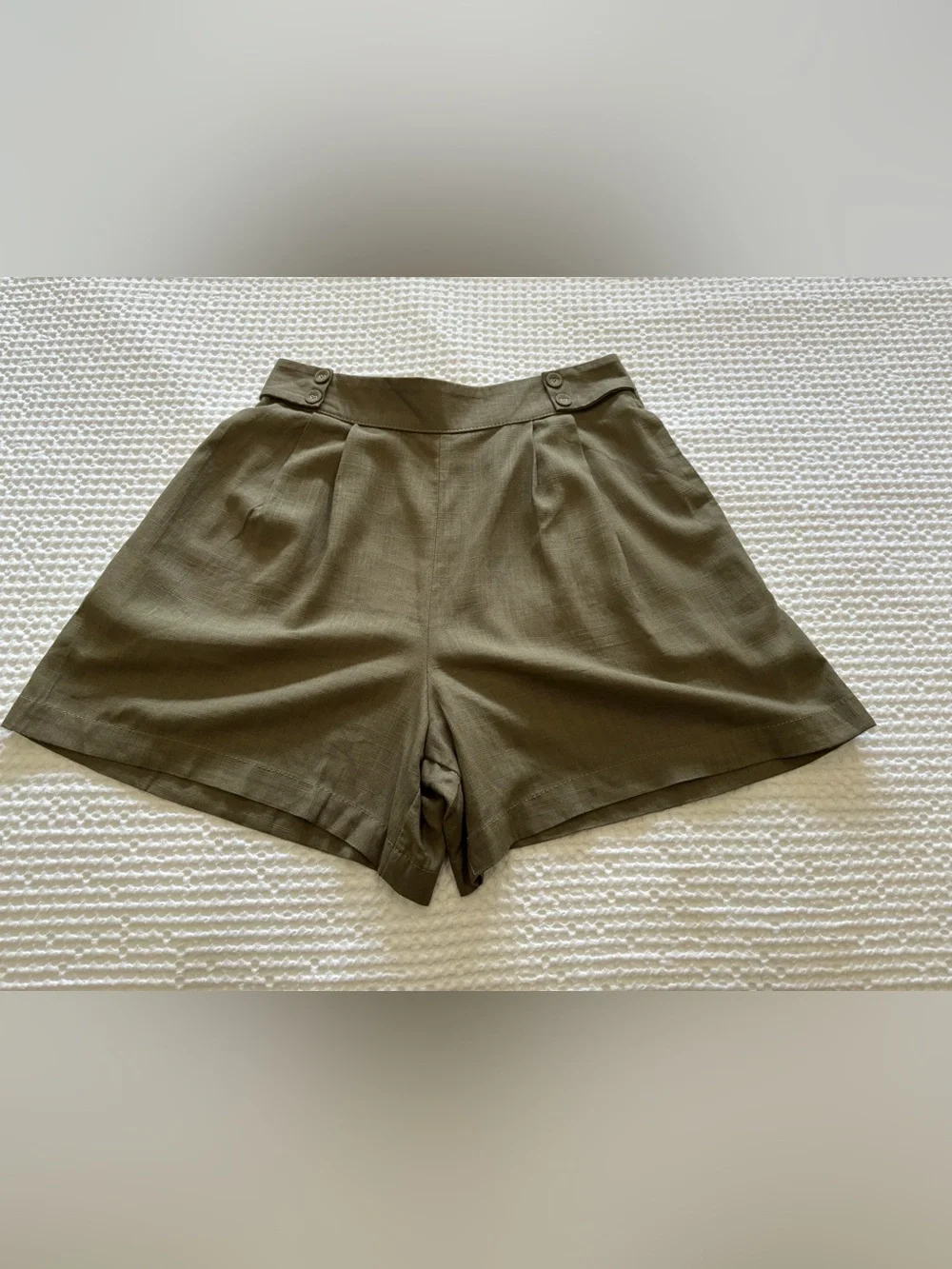 Women’s High-Waist Khaki Shorts