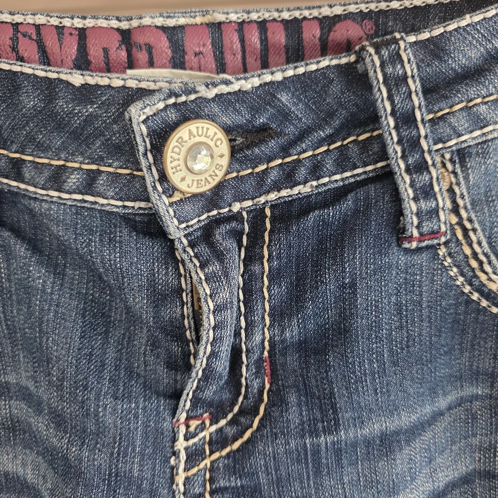 Vintage hydraulic bailey