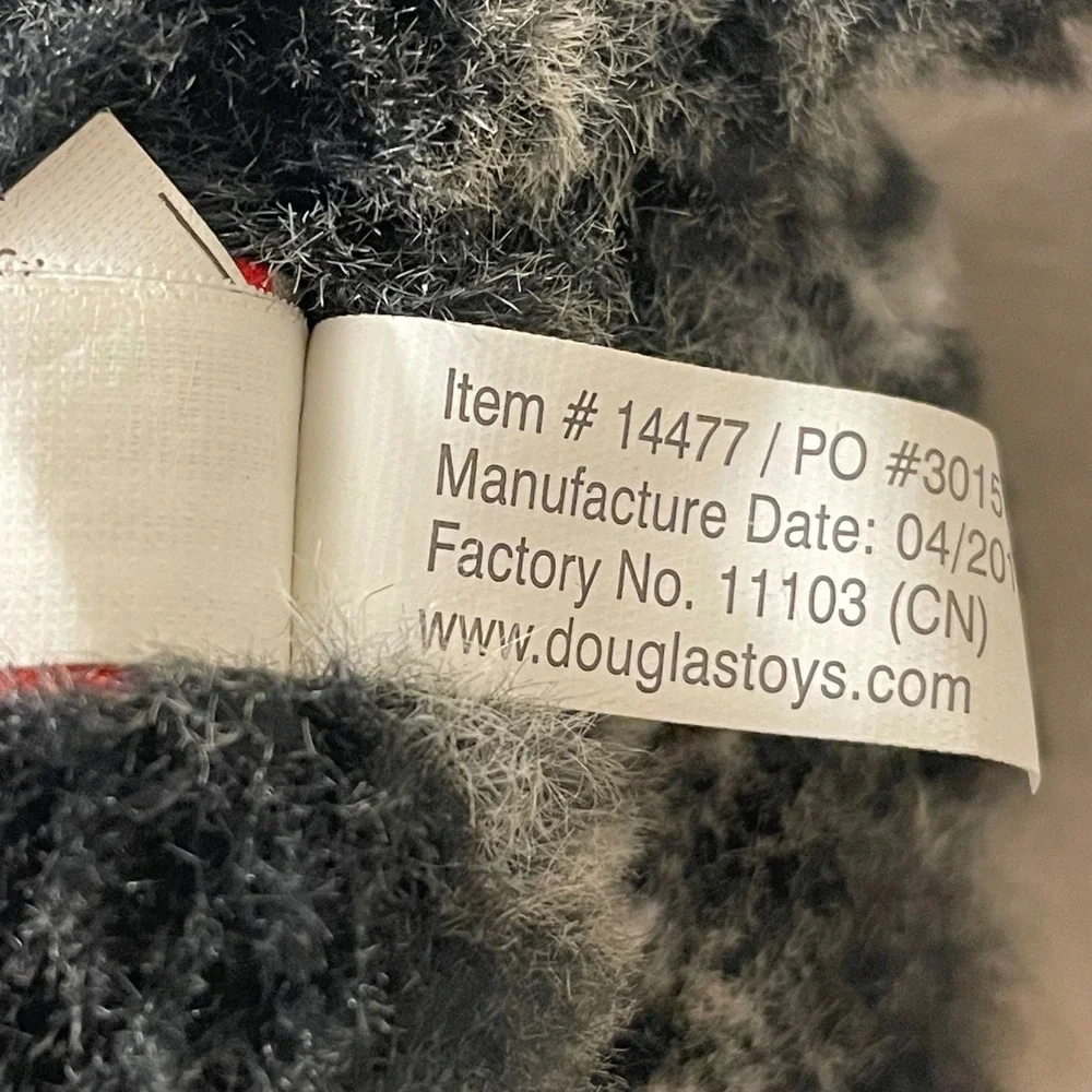 Douglas plush kitten