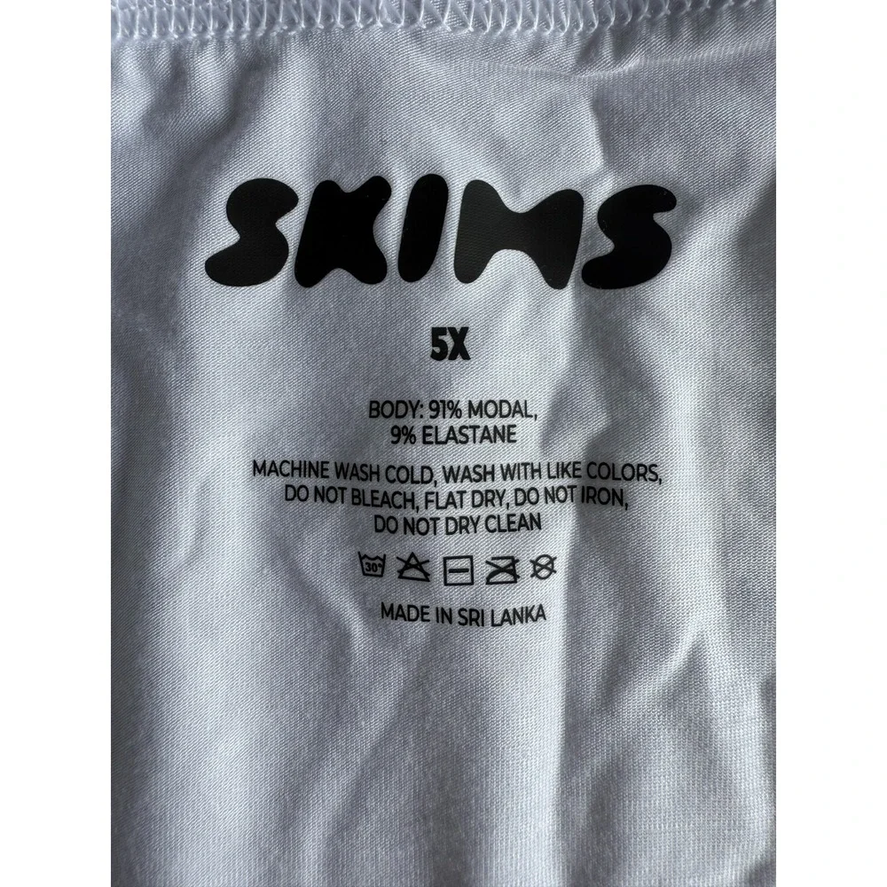 SKIMS brand size