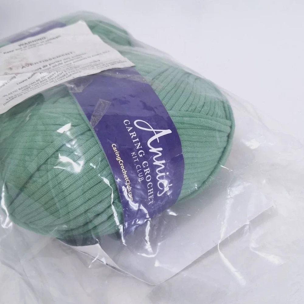 Annie's Crochet Pet Mat Kit‎ Caring Crochet Club Bulky Cotton Nylon Green 6oz