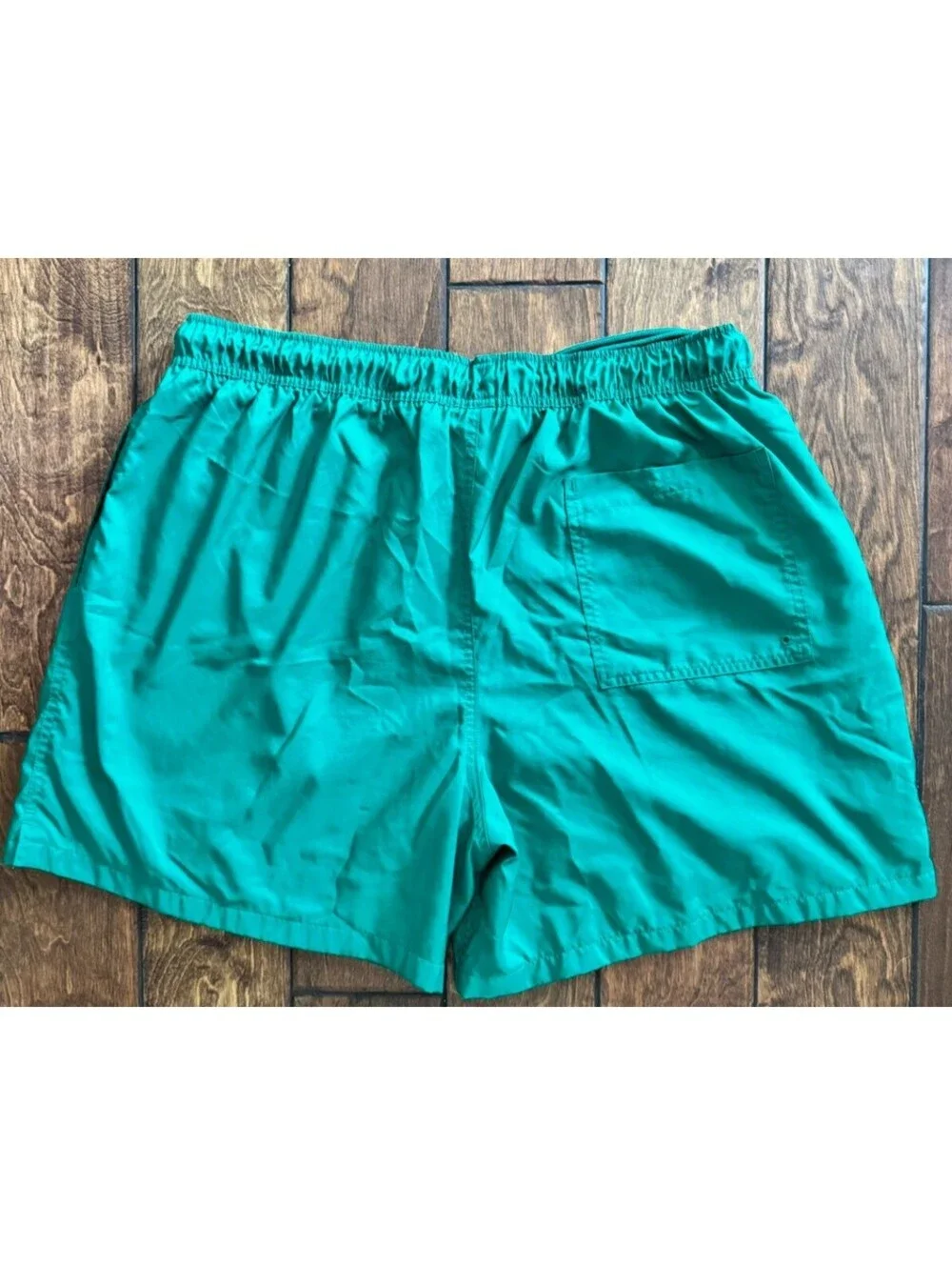 Nike men’s emerald