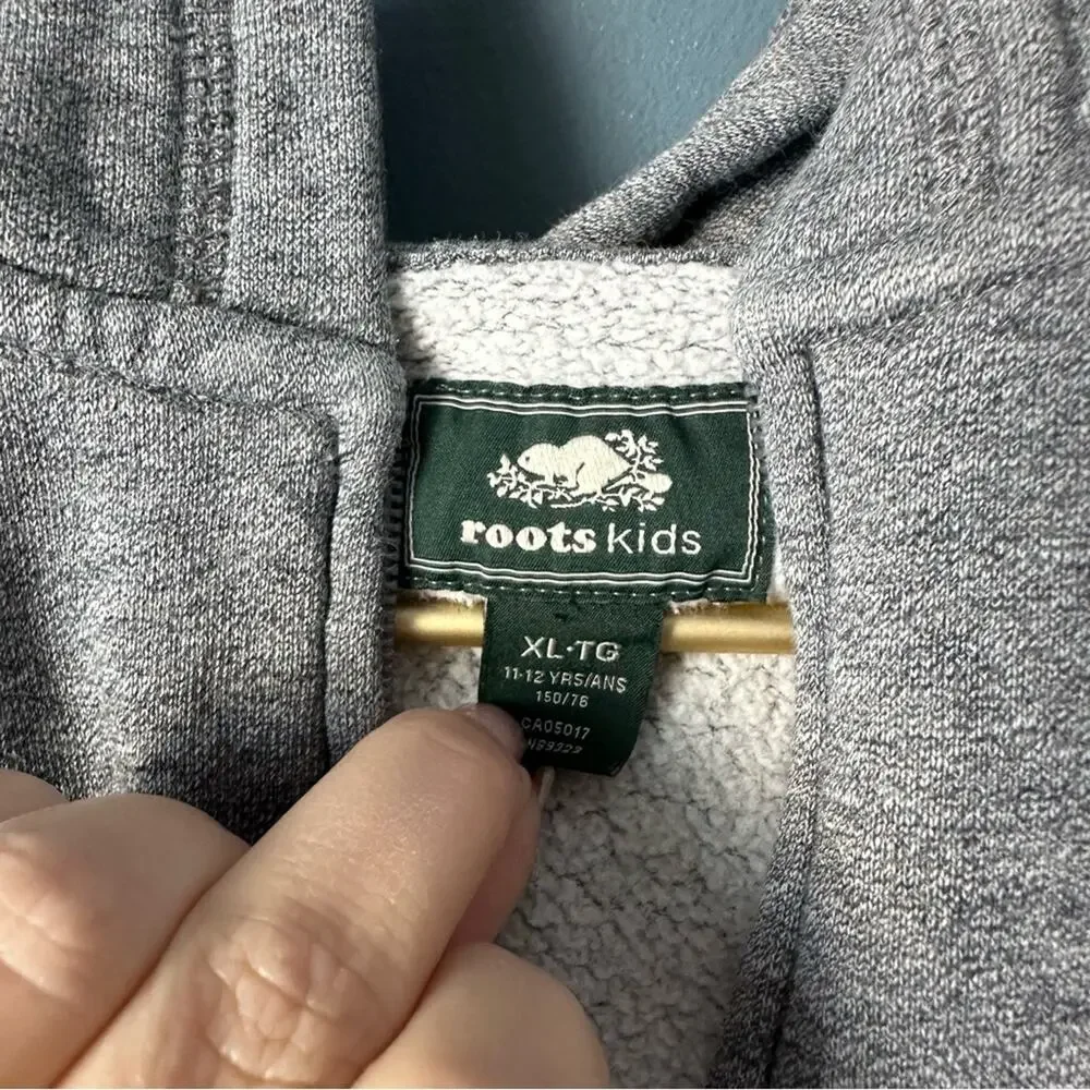 Roots Canada zip hoodie‎