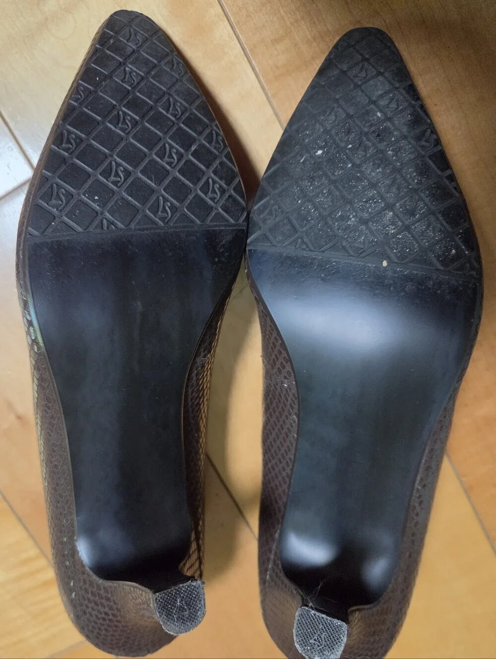 Angeline Brown Snakeskin Pointed Toe Heels Pumps 9.5 Y2K Quiet Luxury