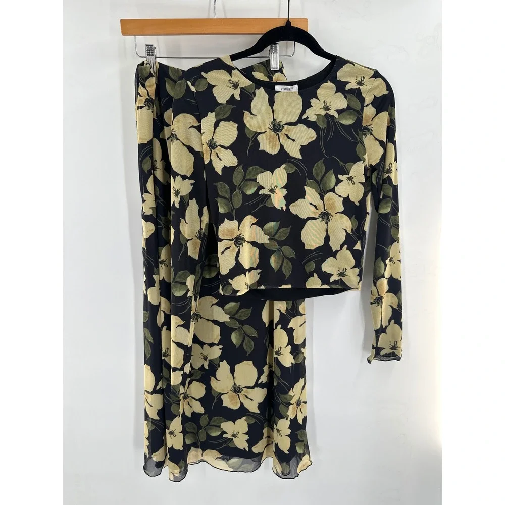 Z Supply floral mesh