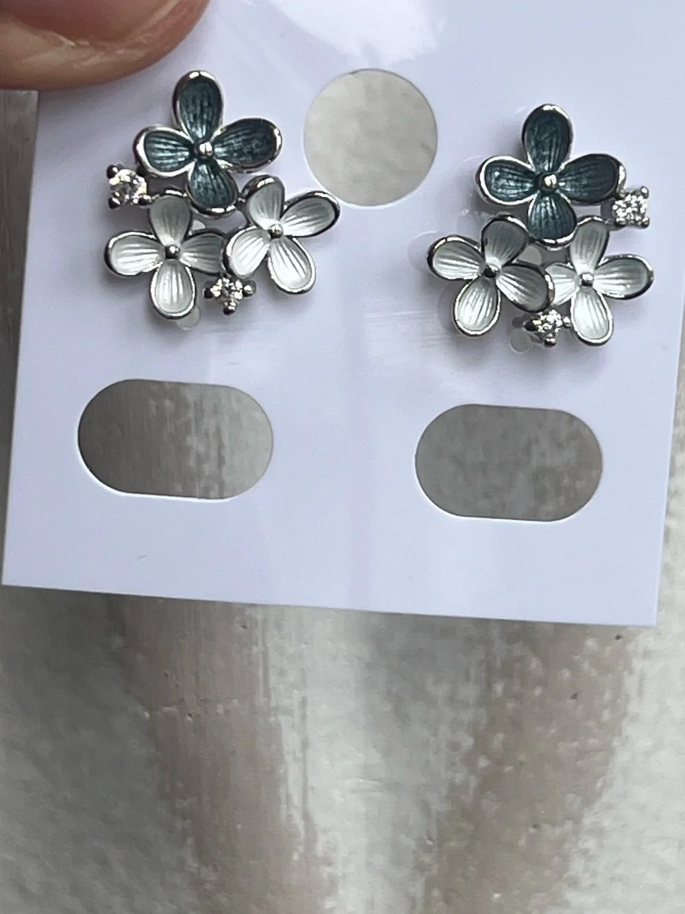 N/A bundle earring
