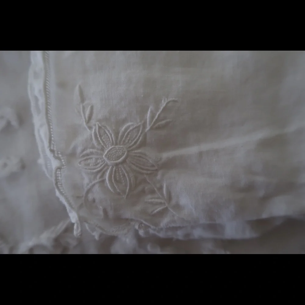 N/A handmade embroidered