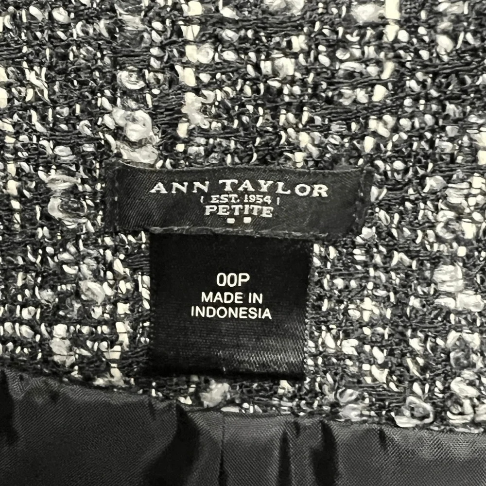 ANN‎ TAYLOR PETITE Skirt 00P Black White Pencil Mini Tweed Classic Sophisticated