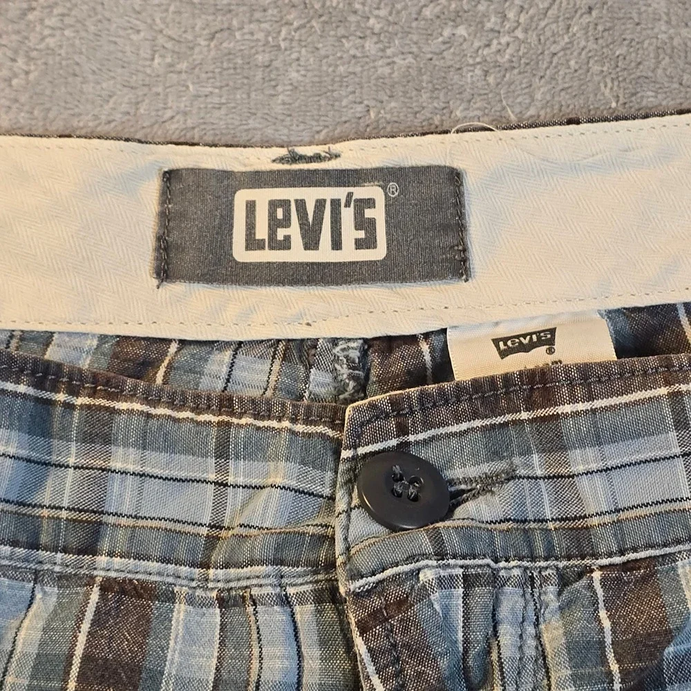 Levis these levi