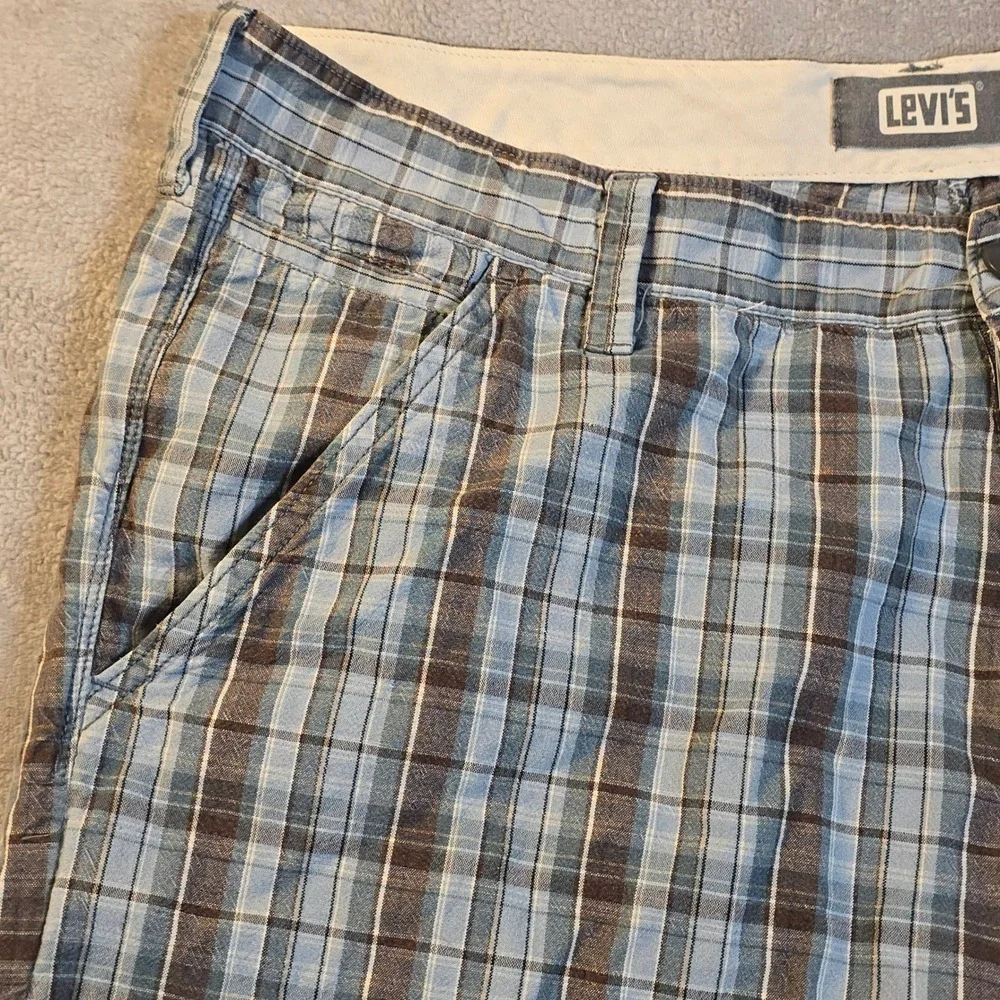 Levis these levi