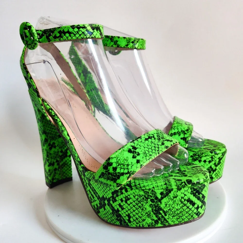 Chase + Chloe Platform Sandals 7.5 Neon Green‎ Snakeskin Ankle Strap Block Heel