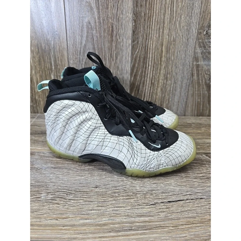 Nike product footwear