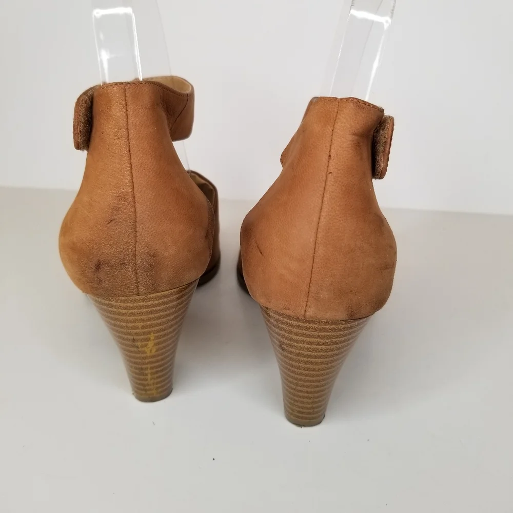 Giani Bernini effortlessly wearable