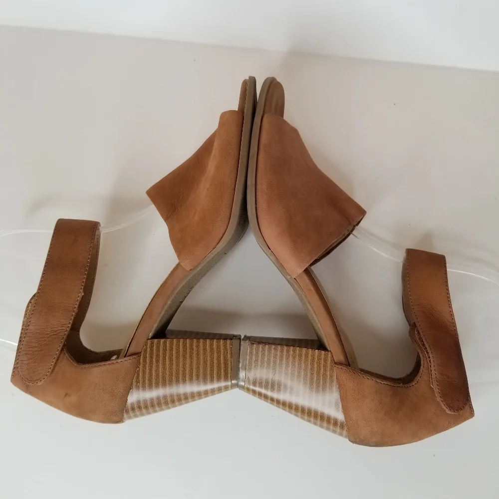 Giani Bernini effortlessly wearable