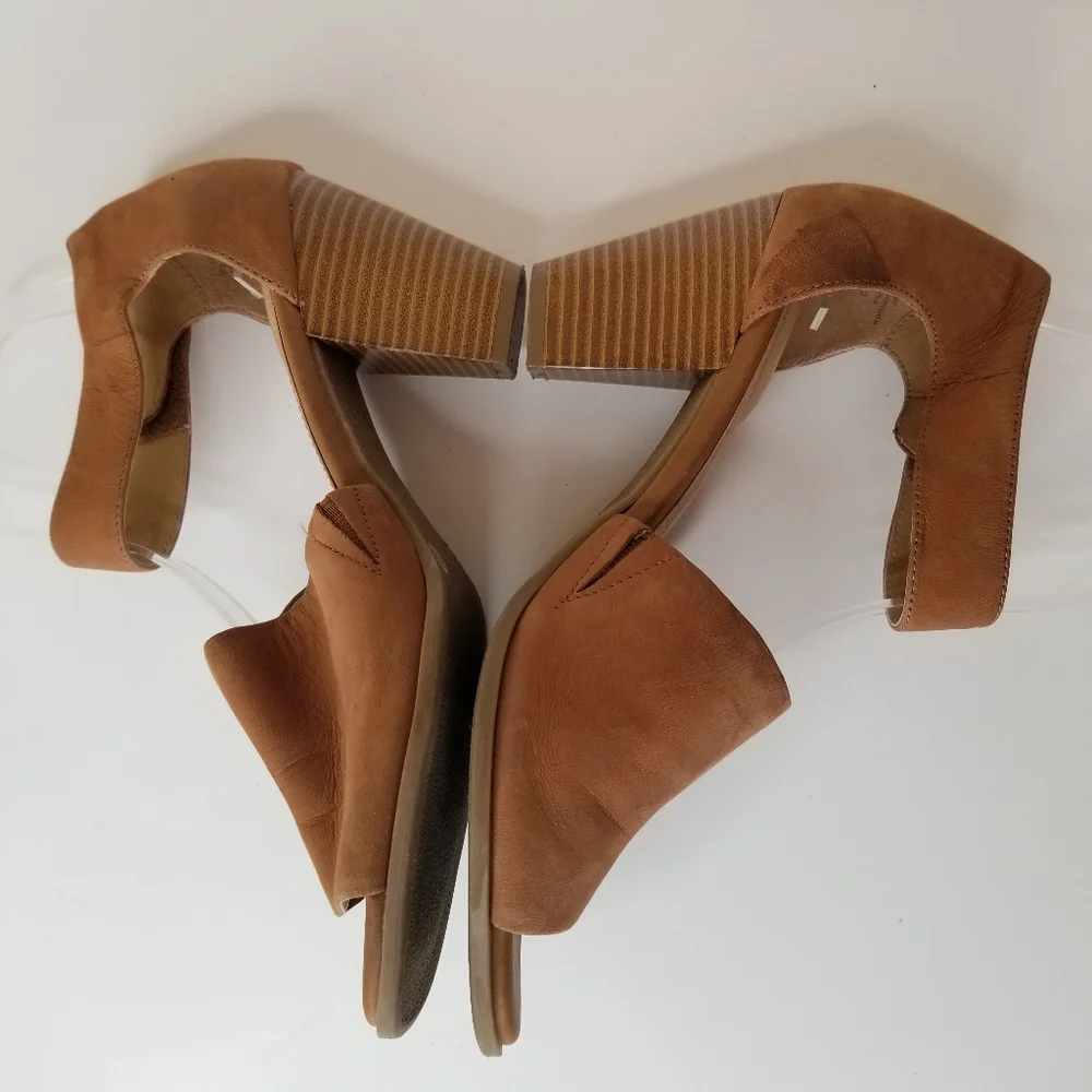 Giani Bernini effortlessly wearable