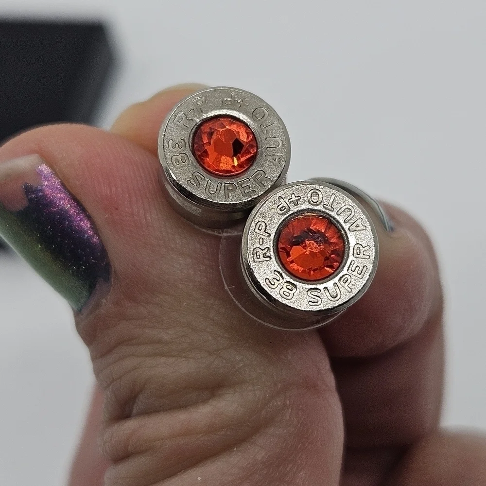 N/A silver red