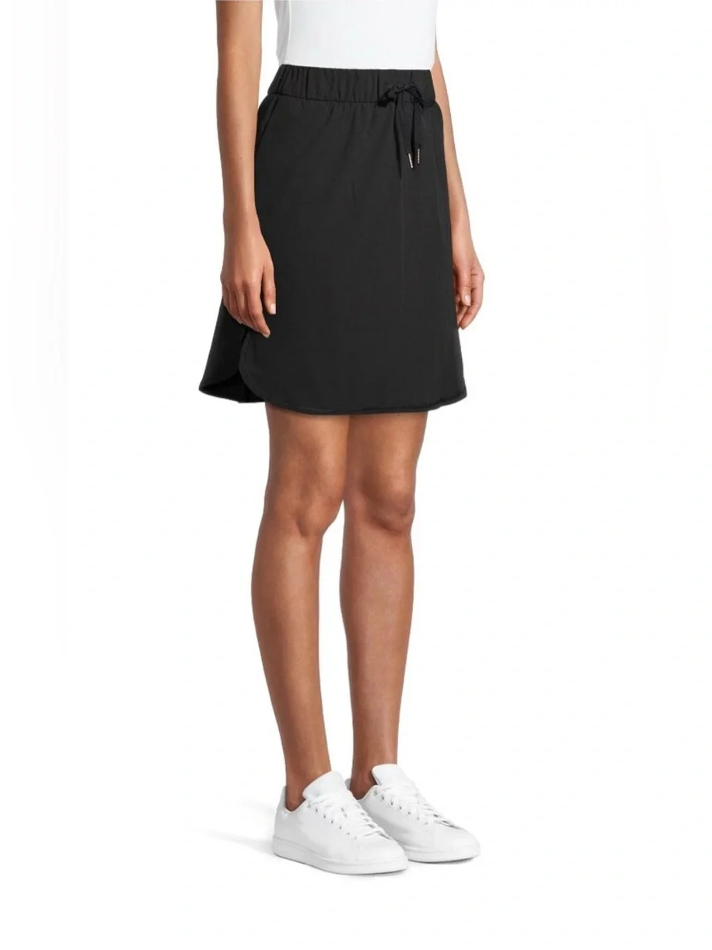 Athletic Works Women’s Black Elastic Waist Golf Skirt - Built in Shorts. Size: M