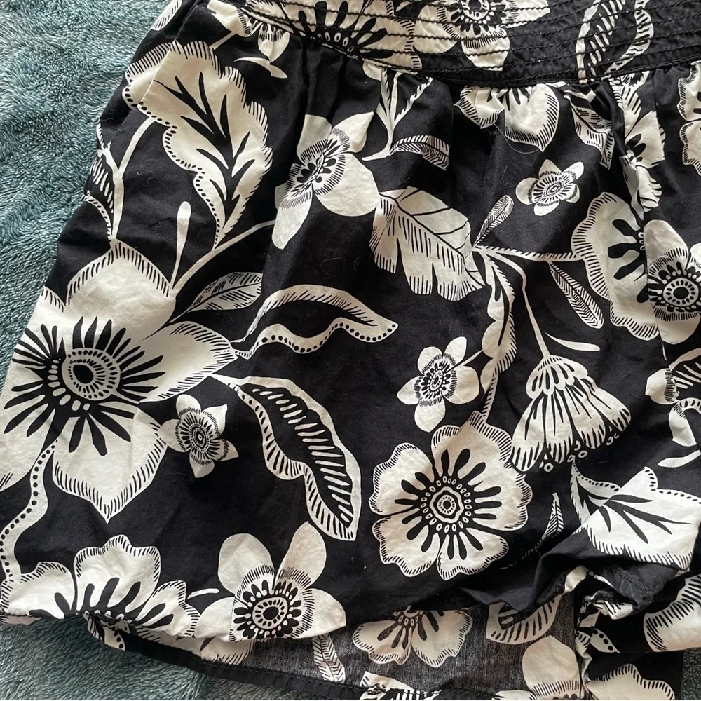 Maeve by Anthropologie Escape Floral Shorts‎ size 2 100% cotton