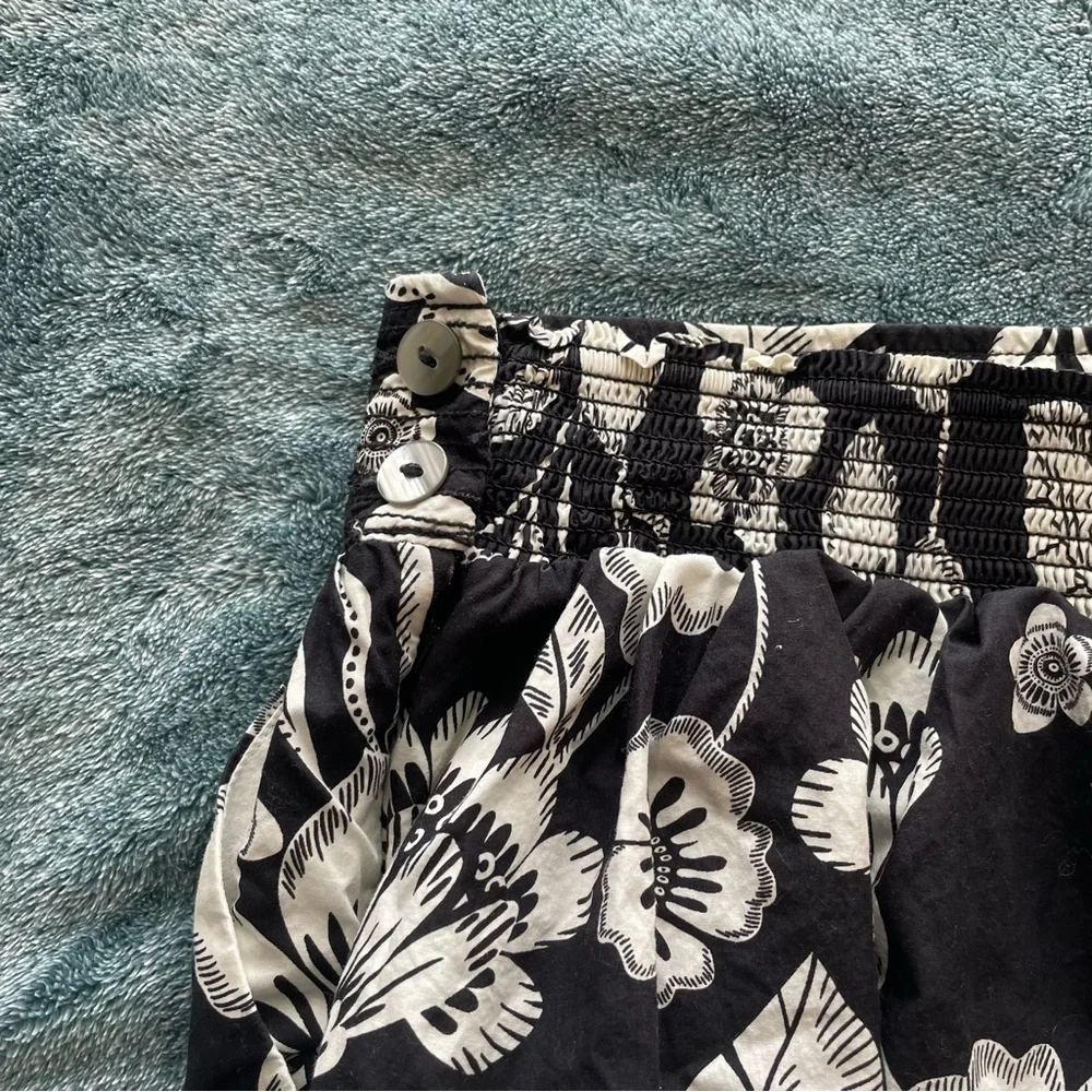 Maeve by Anthropologie Escape Floral Shorts‎ size 2 100% cotton