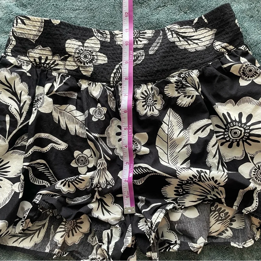 Maeve by Anthropologie Escape Floral Shorts‎ size 2 100% cotton