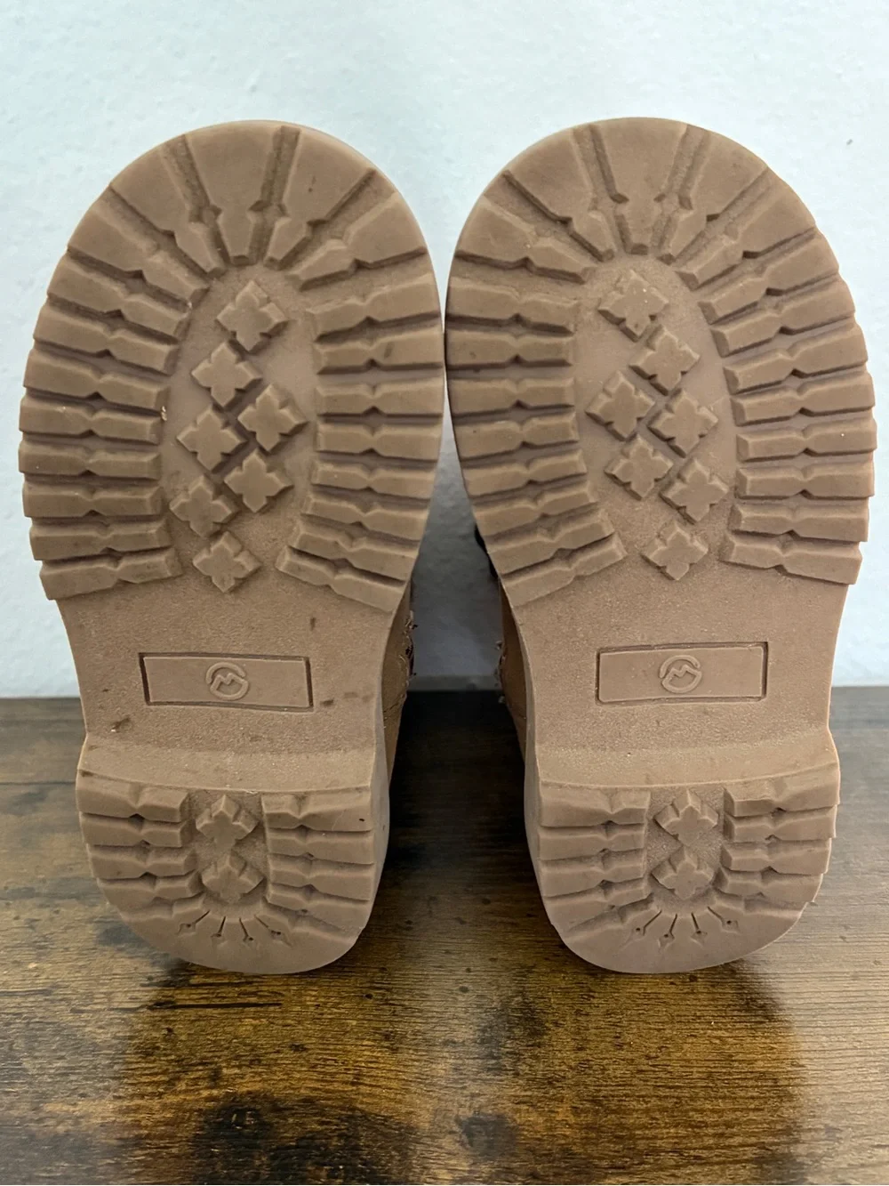 Magellan Outdoors sturdy brown
