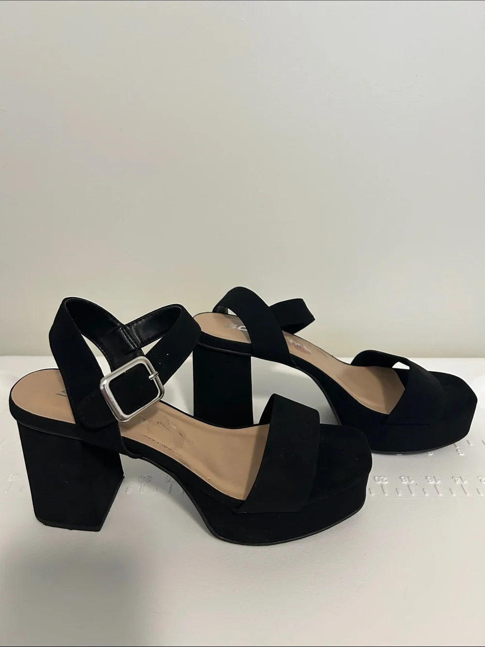 Soda heel chic sleek