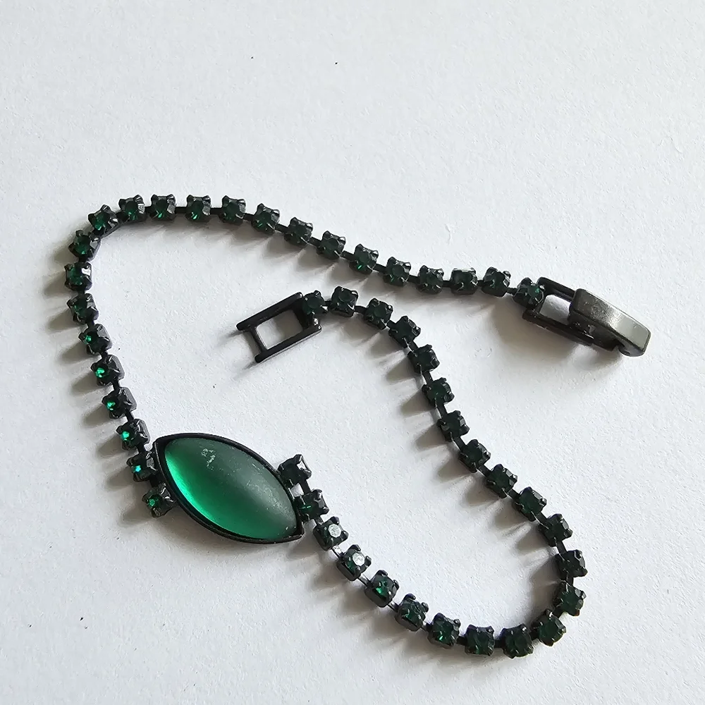 Vintage dainty bracelet