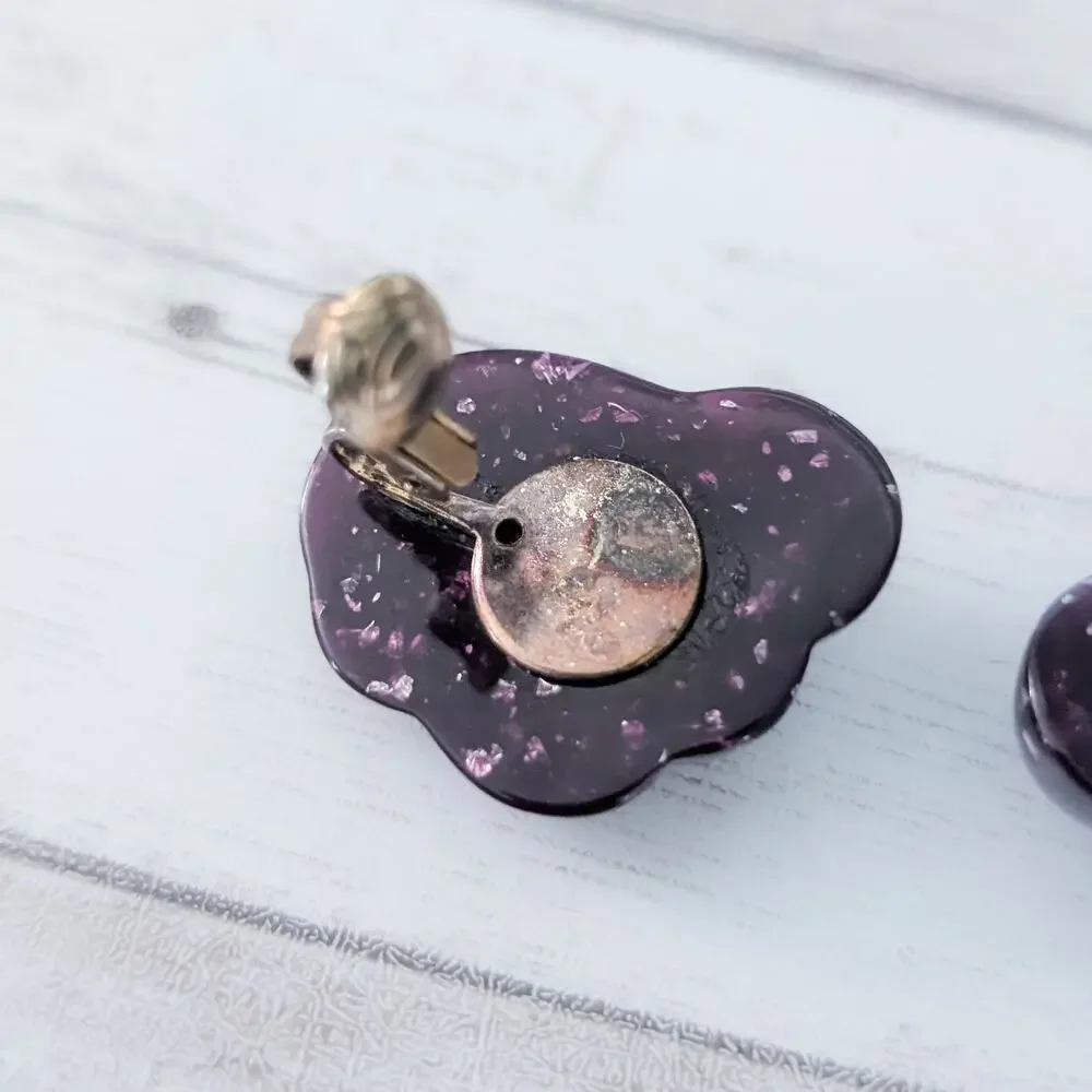 Vintage clip earrings