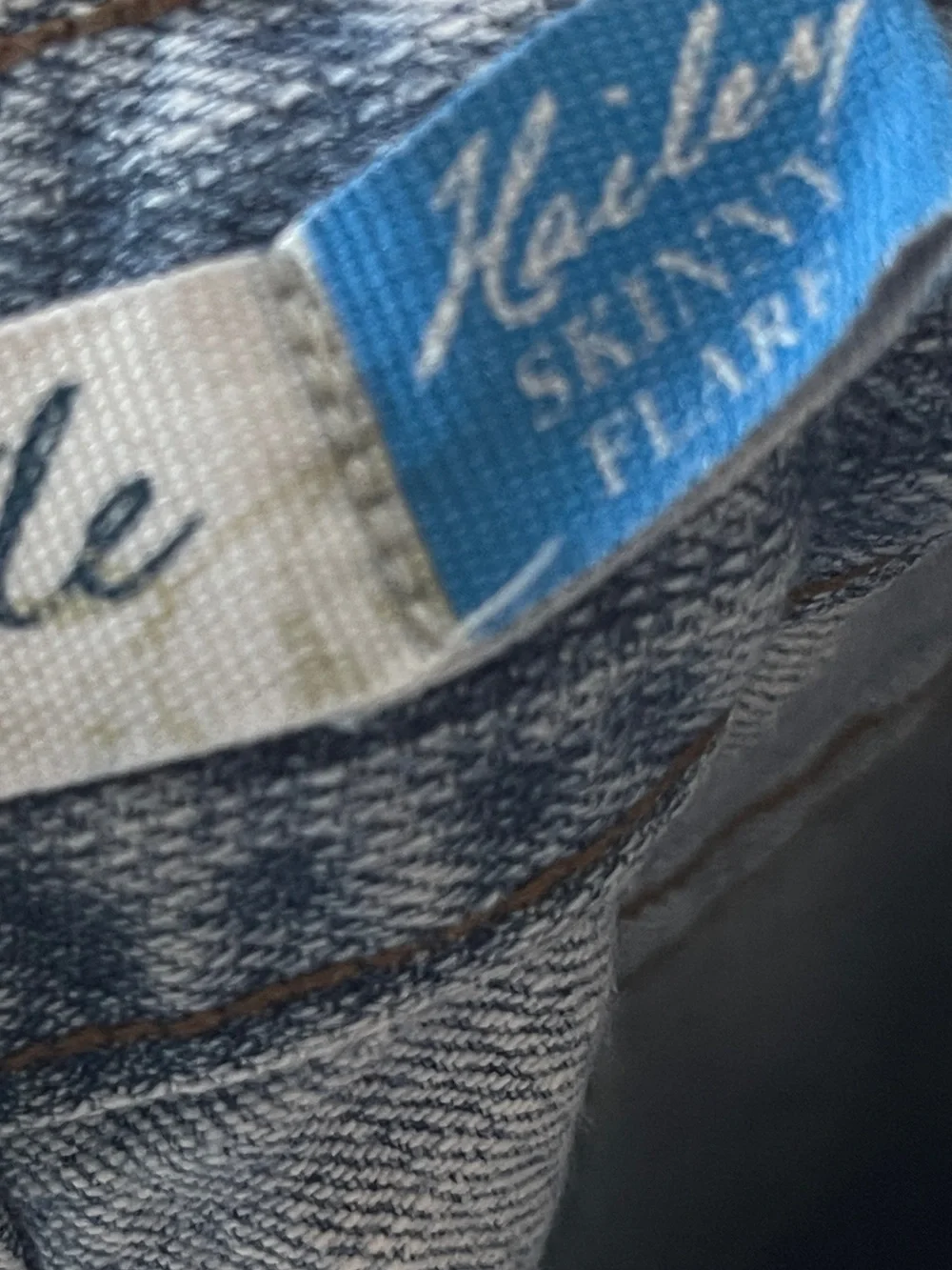 Aeropostale brand style