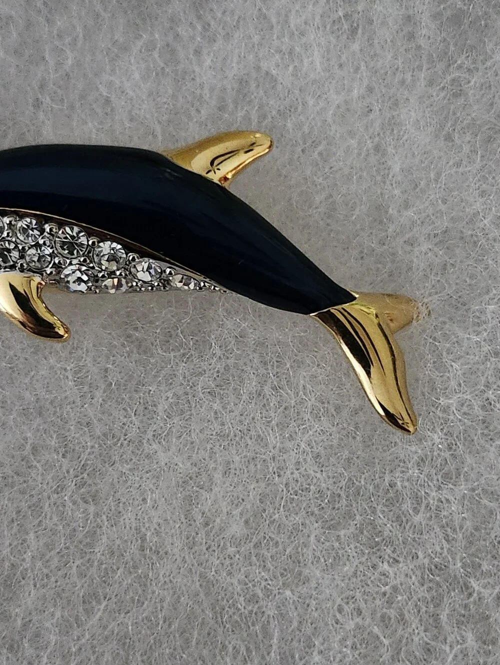 Source Unknown gold tone