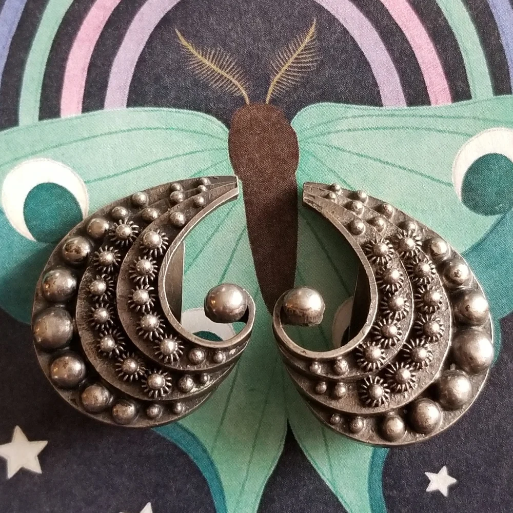 Vintage earrings crescent shape 800 silver clip star cutout clipon moon