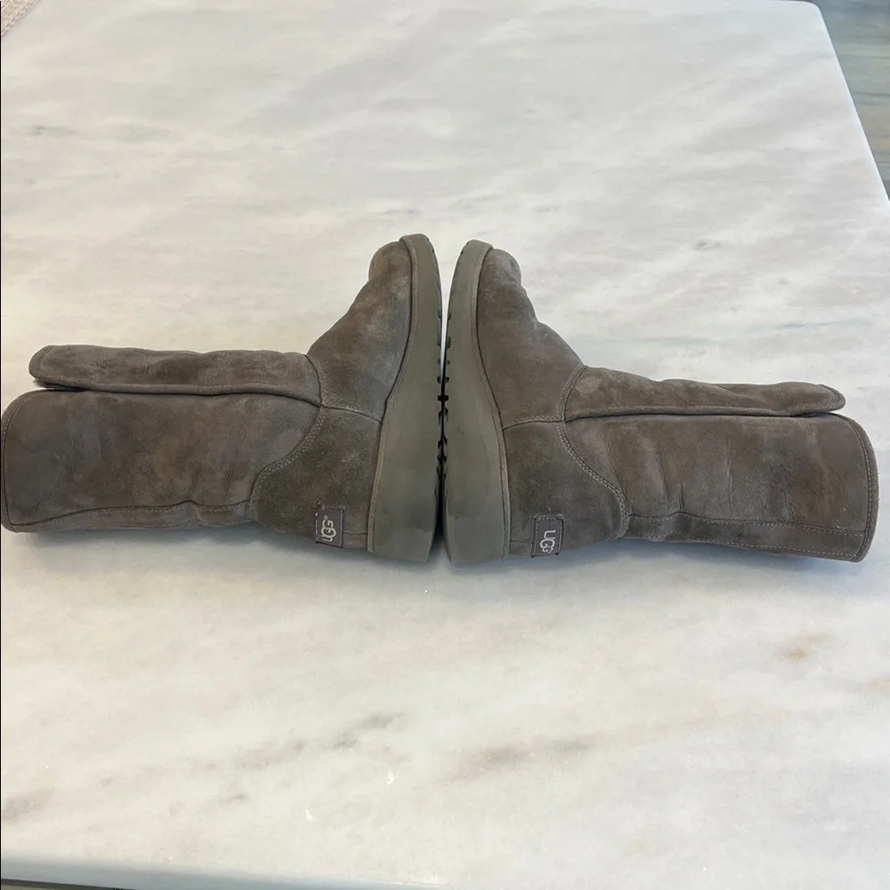 UGG amie slim